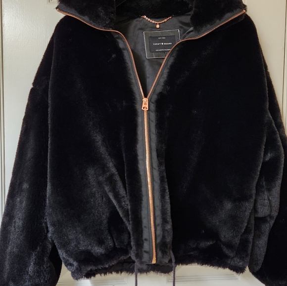 Lucky brand faux fur jacketv - Picture 4 of 8